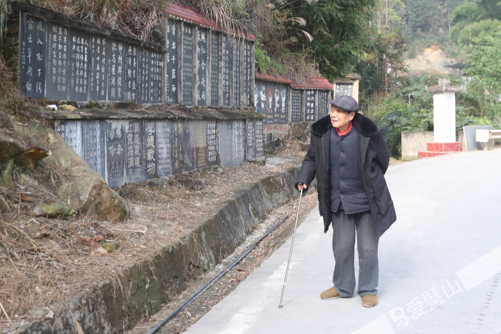 專版：二十八載碑林情  悠悠文化傳承夢(mèng)(-FZ0039316973.jpg