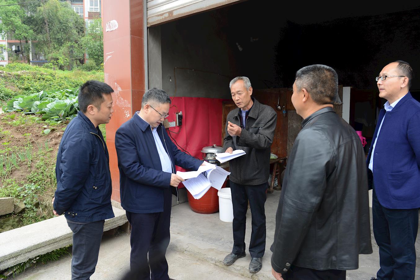 e84abf356d9b49789a60a9a6b03a9c2b.JPG e84abf356d9b49789a60a9a6b03a9c2b.JPG